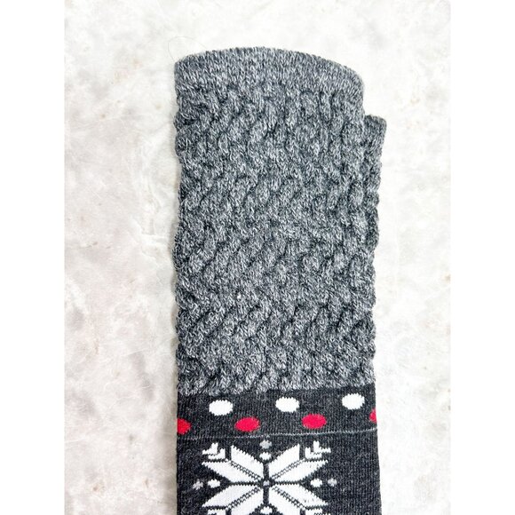 Pair of Women's Winter Print Knee High Boot Socks in Gray - 6-11 - NWOT - Picture 4 of 4